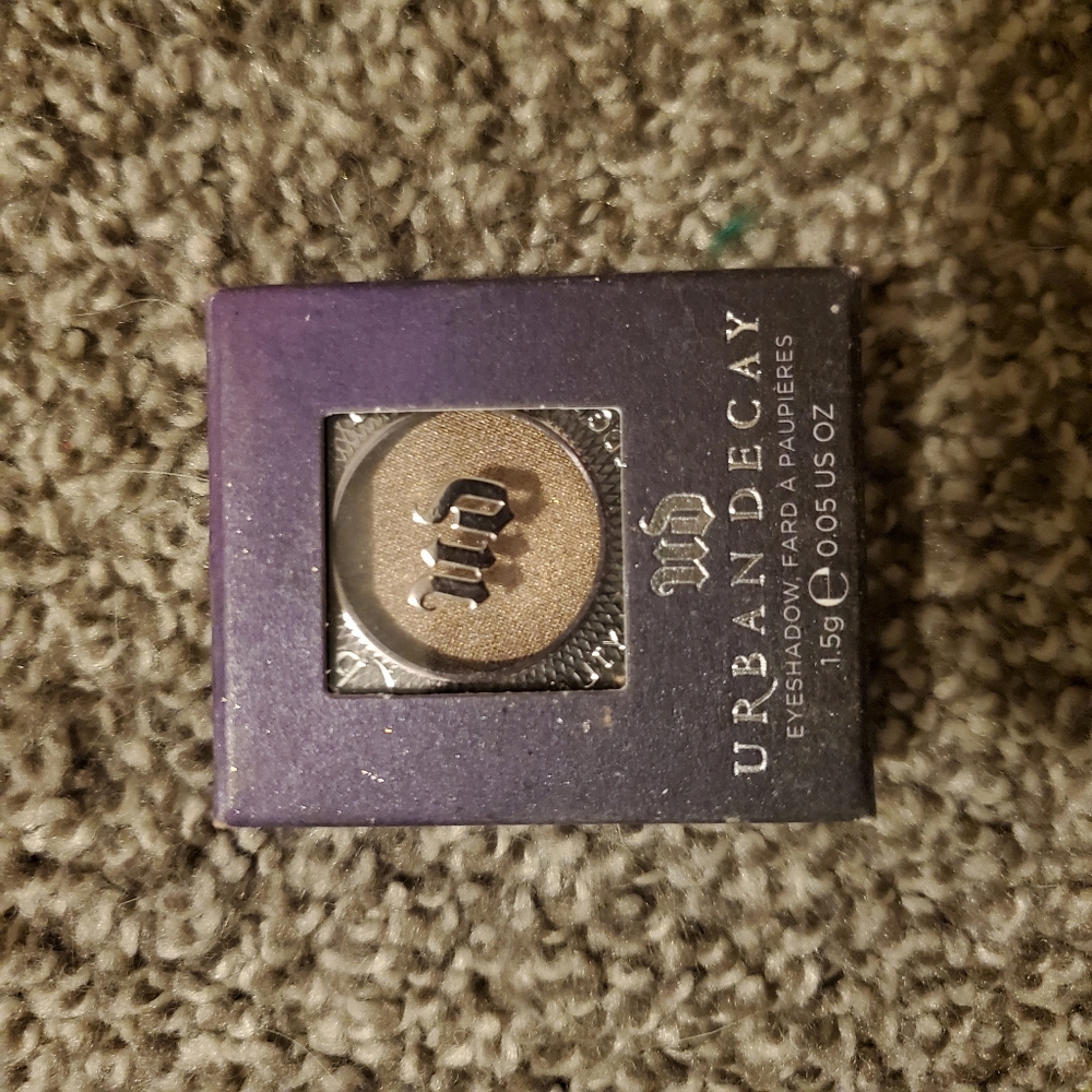 Urban Decay suspect eyeshadow